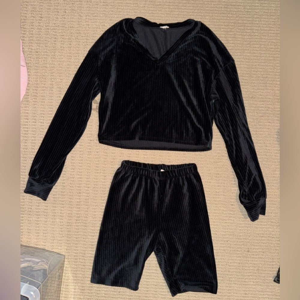 Black Velvet Lounge Set